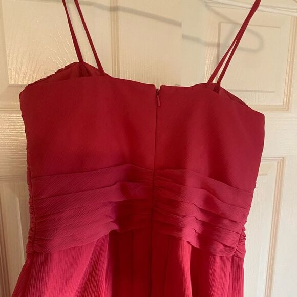 David’s Bridal 10 style F14847 bright pink crinkle chiffon midi dress - Picture 6 of 7